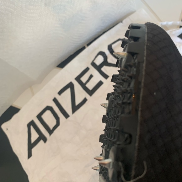Adidas track spikes 9.5, 50% of the cleat was composed from recycled materials. - Picture 4 of 8